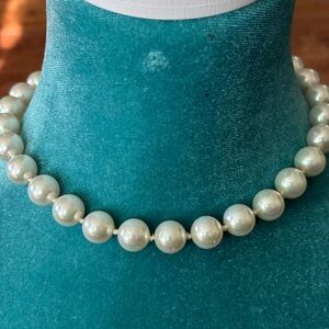 Elegant Vintage Carolee Pearl Necklace